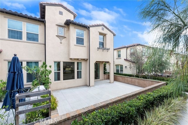 Photo - 18 Prominence