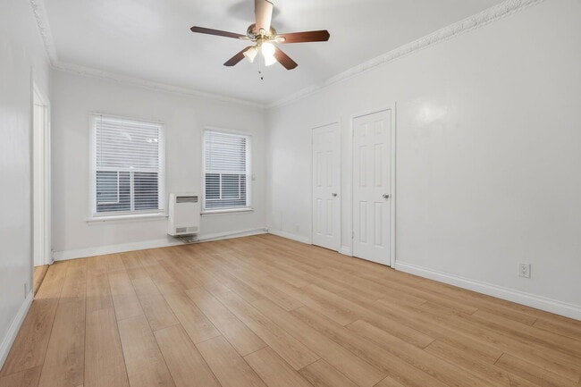 Photo - 724 S Mariposa Ave Unit 203