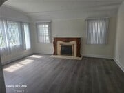 Photo - 521 E Valencia Ave