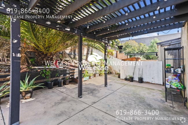 Building Photo - 1886 Manzana Way Rental