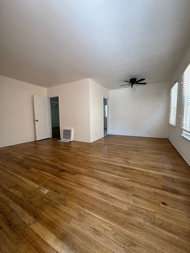 Photo - 9045 Cattaraugus Ave Unit 9045