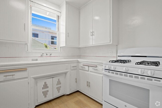 Building Photo - 1034 5th St Rental