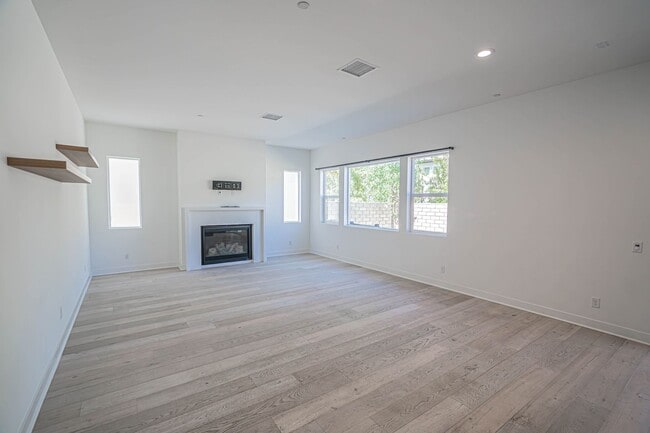 Photo - Beautiful 4-Bedroom Home with Solar and Private Patio in Plum Estates!