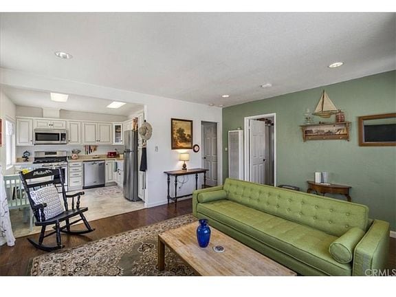 Photo - 4525 W 145th St Unit front