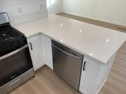 Photo - 2240 S Burnside Ave Apartments Unit 2242.5