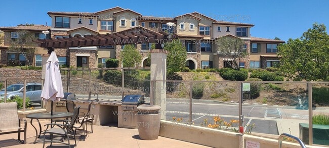 Photo - 2008 Montilla St House