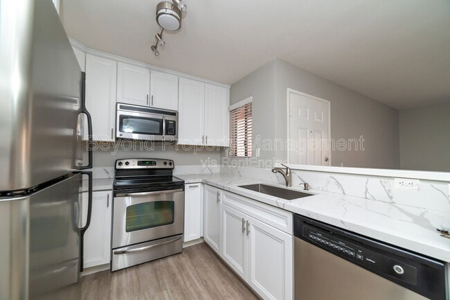 Building Photo - 12191 Cuyamaca College Dr E Unit 313