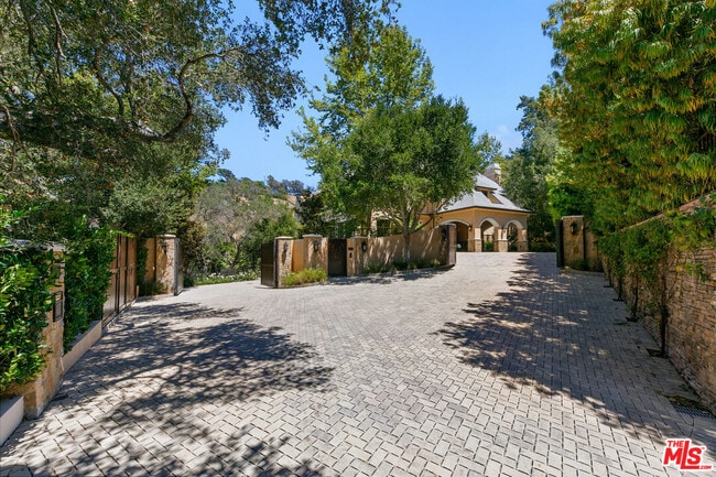 Photo - 3911 Oeste Ave