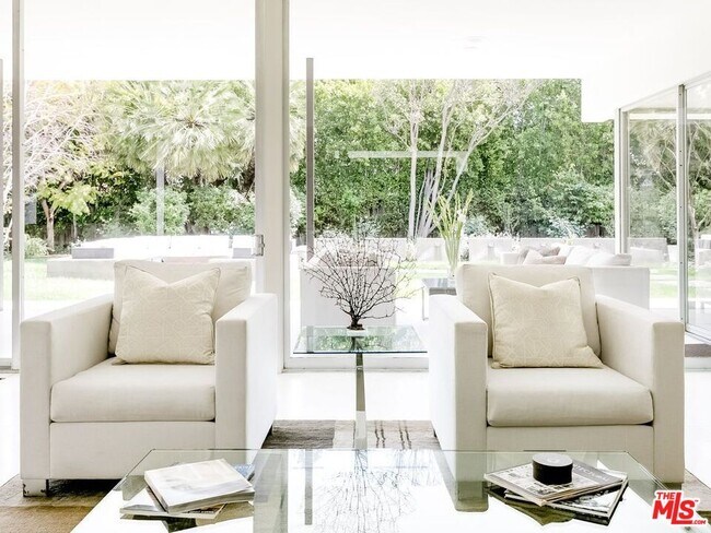 Photo - 5470 Katherine Ave