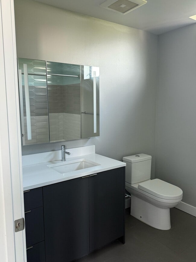 Photo - 700 N Spaulding Ave Unit 210