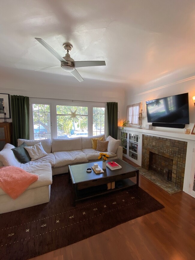 Photo - 1332 14th St Apartment Unit B