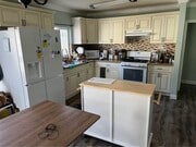 Kitchen - 5322 2nd Ave House Unit Room # 2