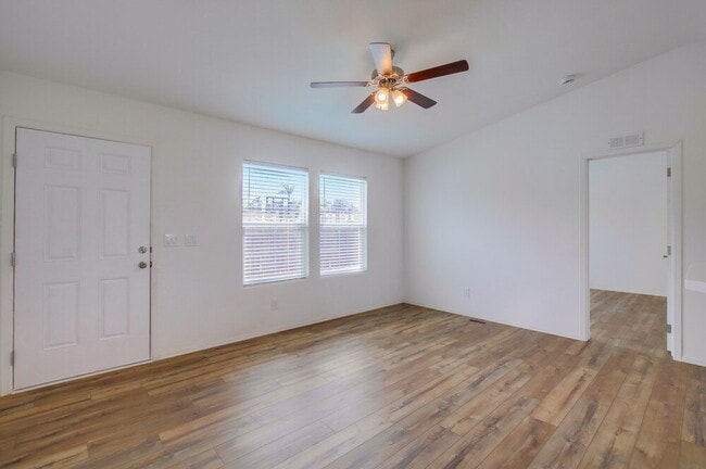 Photo - San Diego La Mesa Brand New 3 bed /2 bath ...