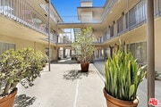 Photo - 1134 N Clark St Condo Unit 402