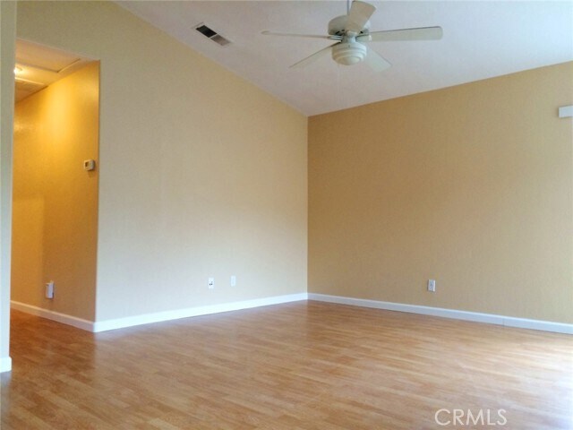 Photo - 58 Waxwing Ln