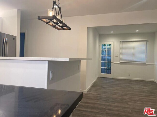 Photo - 8331 Blackburn Ave Unit 5