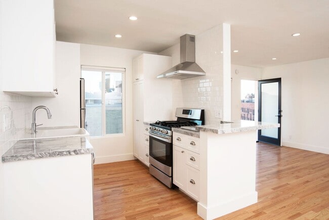 Photo - 1167 Bellevue Ave Apartment Unit #3