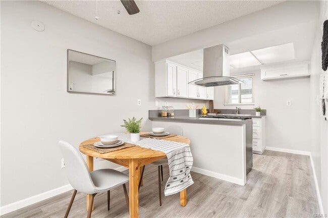 Photo - Clean & updated 2 bed/2 bath condo availab...