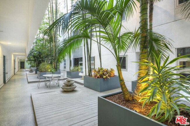 Photo - 630W W 6th St Unit 406