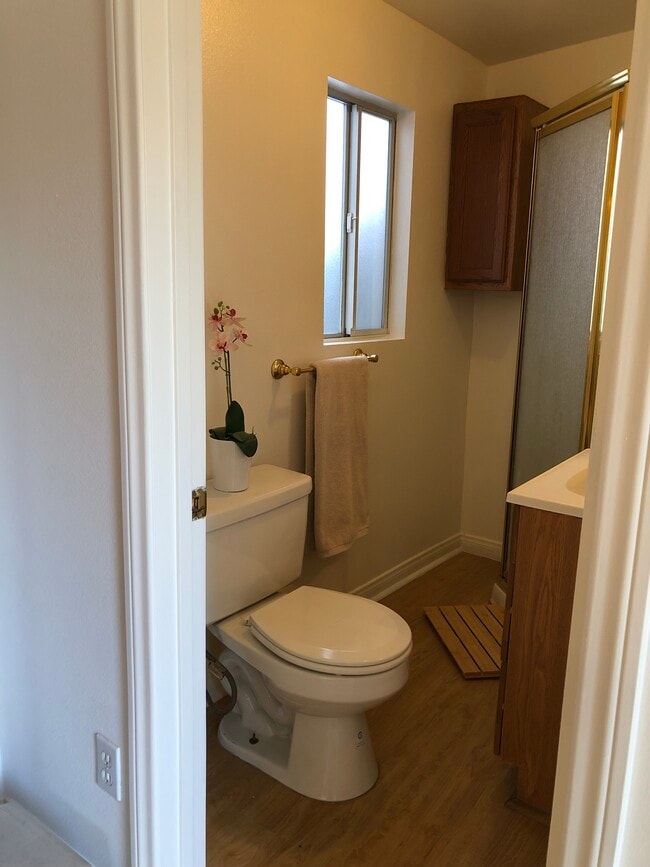 Photo - 14548 Killion St Unit Studio Guest House