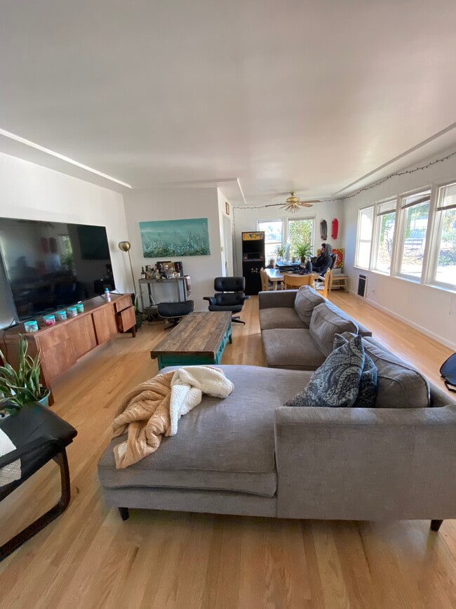 Photo - 7301 W 88th St