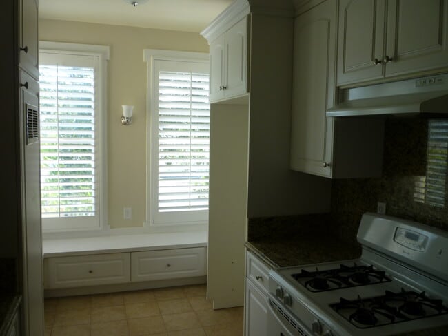Photo - 261 Parke St Unit #3
