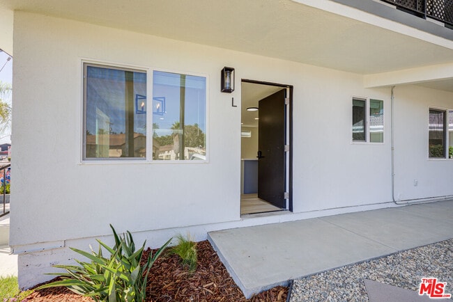 Photo - 1623 Arlington Ave Unit L