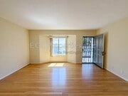 Photo - 5433 Cartwright Ave
