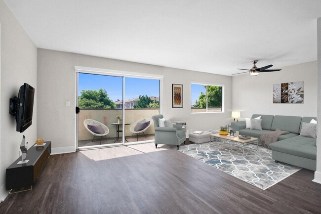 Photo - Palm Capri Apartments