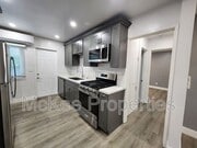 Photo - 1660 Cable St