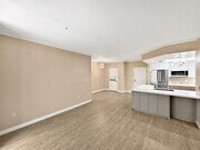 Photo - Stunning 2BD/2BA Condo in La Jolla W/ W/D,...