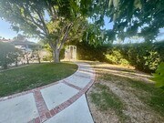 Photo - Elegant 4 bedroom, 3 bath large home locat...