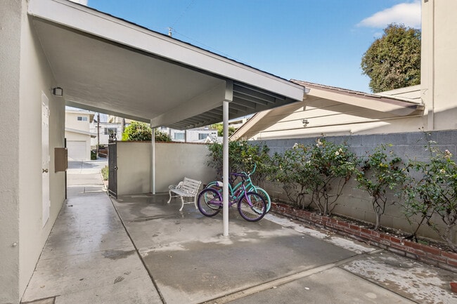 Photo - 25218 Loytan St