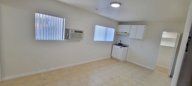 Photo - 4638 Tilden Ave Unit 1B