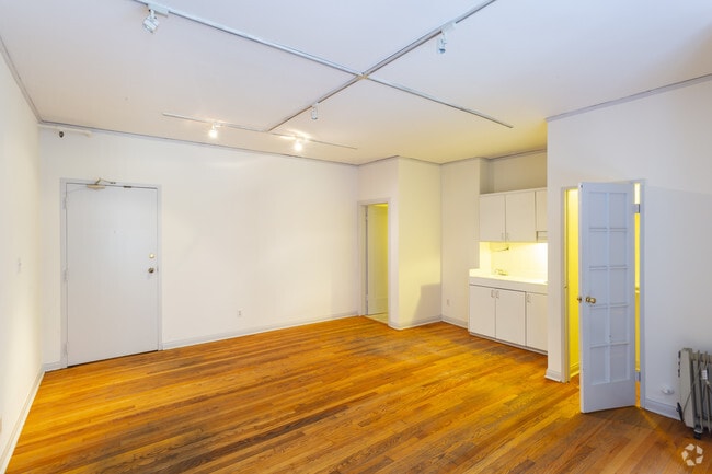 Interior Photo - 6128-6134 Wilshire Blvd Rental