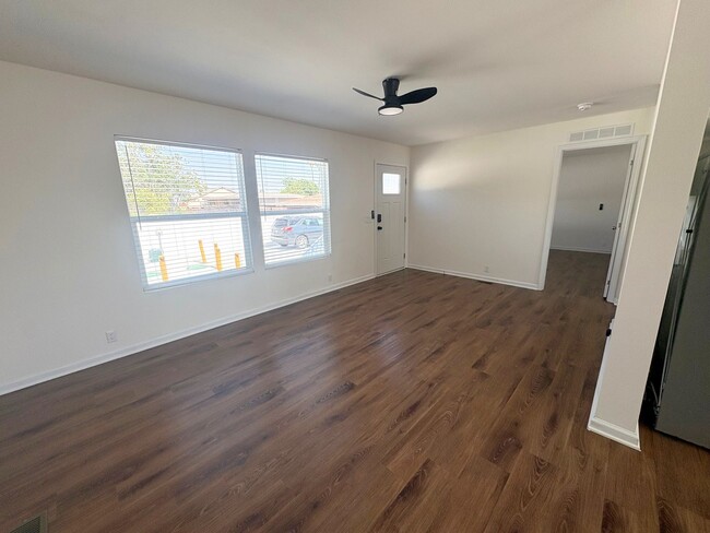 Photo - 15356 Merrill Ave Unit 3