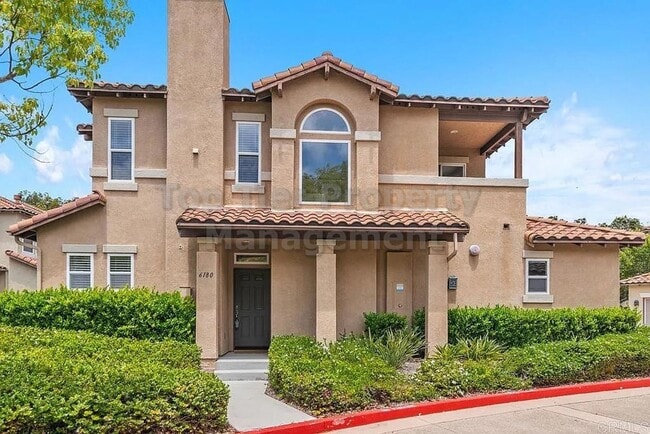 Beautiful Like-New 2 bed / 2.5 bath / 1,12... - Beautiful Like-New 2 bed / 2.5 bath / 1,12... Townhome