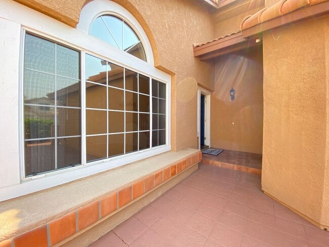Photo - Santa Fe Hills 4 Bedroom Home