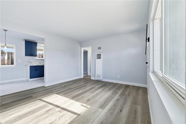 Photo - 554 N Currier St