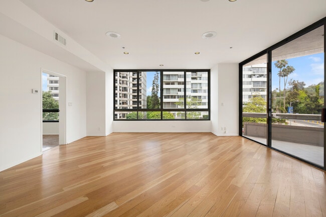 Photo - 10430 Wilshire Blvd Unit Mirabella