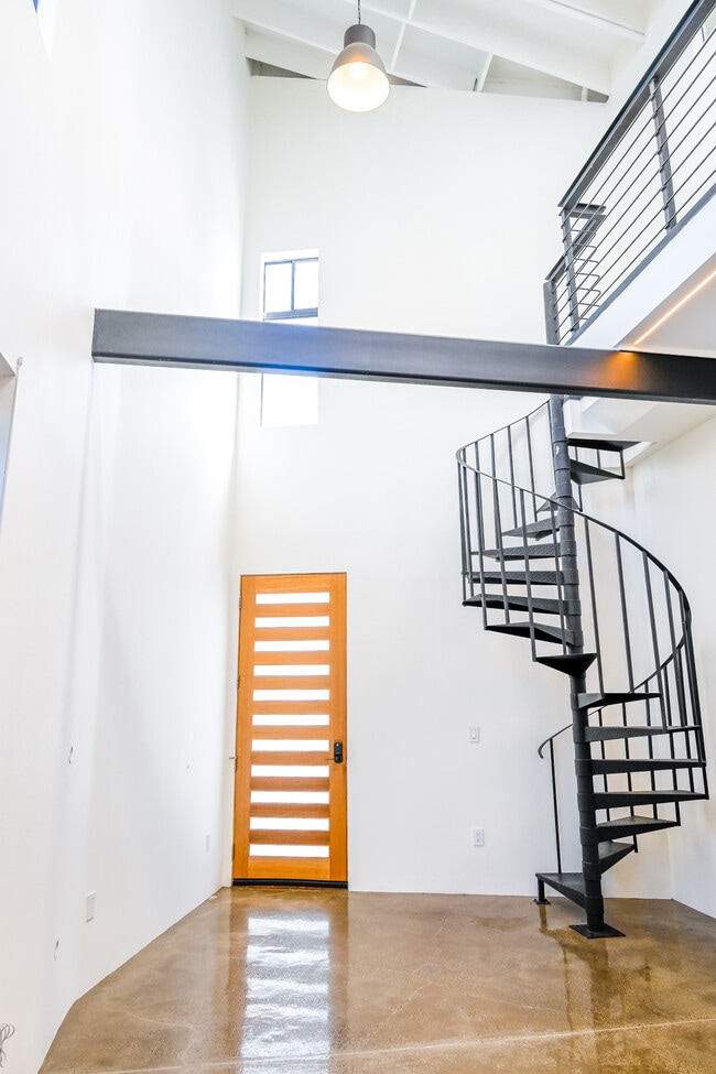 Photo - 1447 11th St Unit B