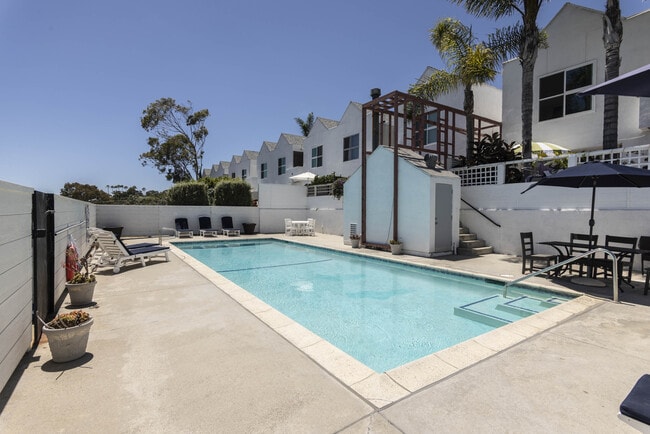 Photo - 28711 CA-1