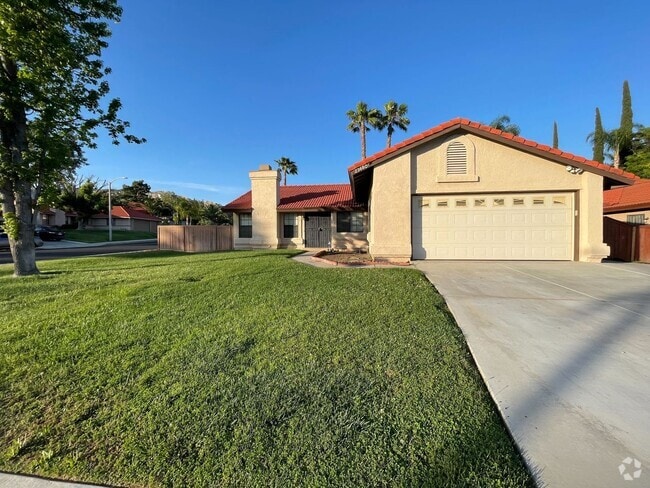 Building Photo - Comfortable 3-Bedroom Home in Moreno Valle...