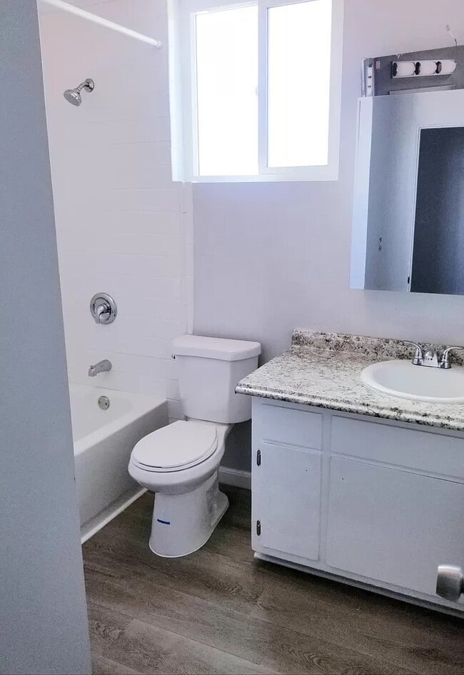 Photo - 5504 Fernhill Cir Unit A