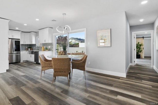 Photo - 846 W 29th St