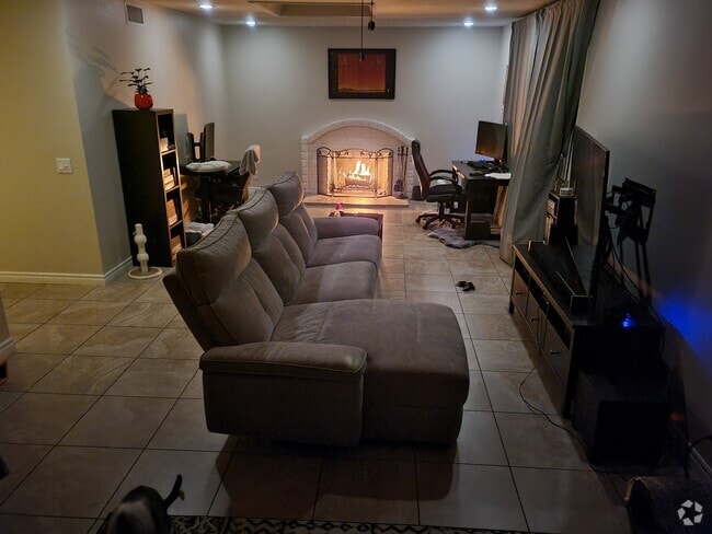 Building Photo - 575 Pierpont Dr Rental
