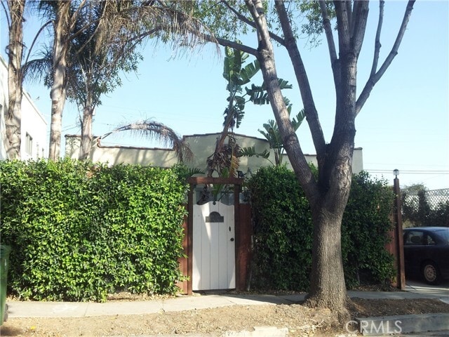 Building Photo - 1250 N Citrus Ave