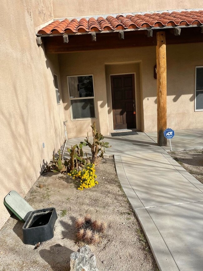 Building Photo - COMING AUGUST 2026 !!! Views and boulders!!