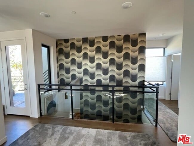 Photo - 1403 W Galvez Dr