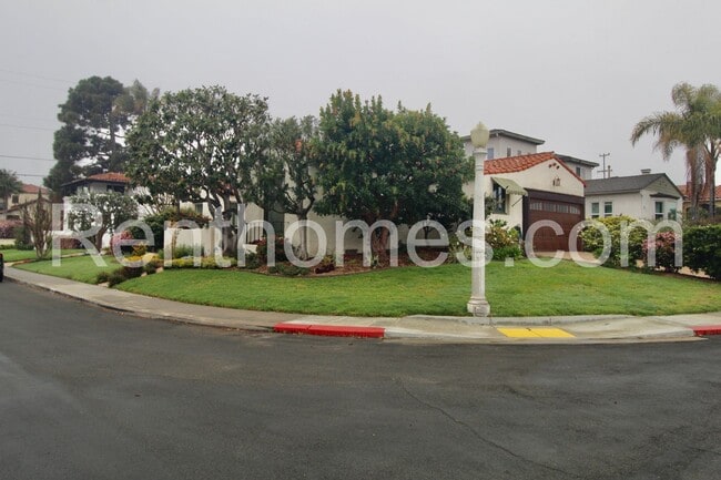Photo - 2244 Plum St